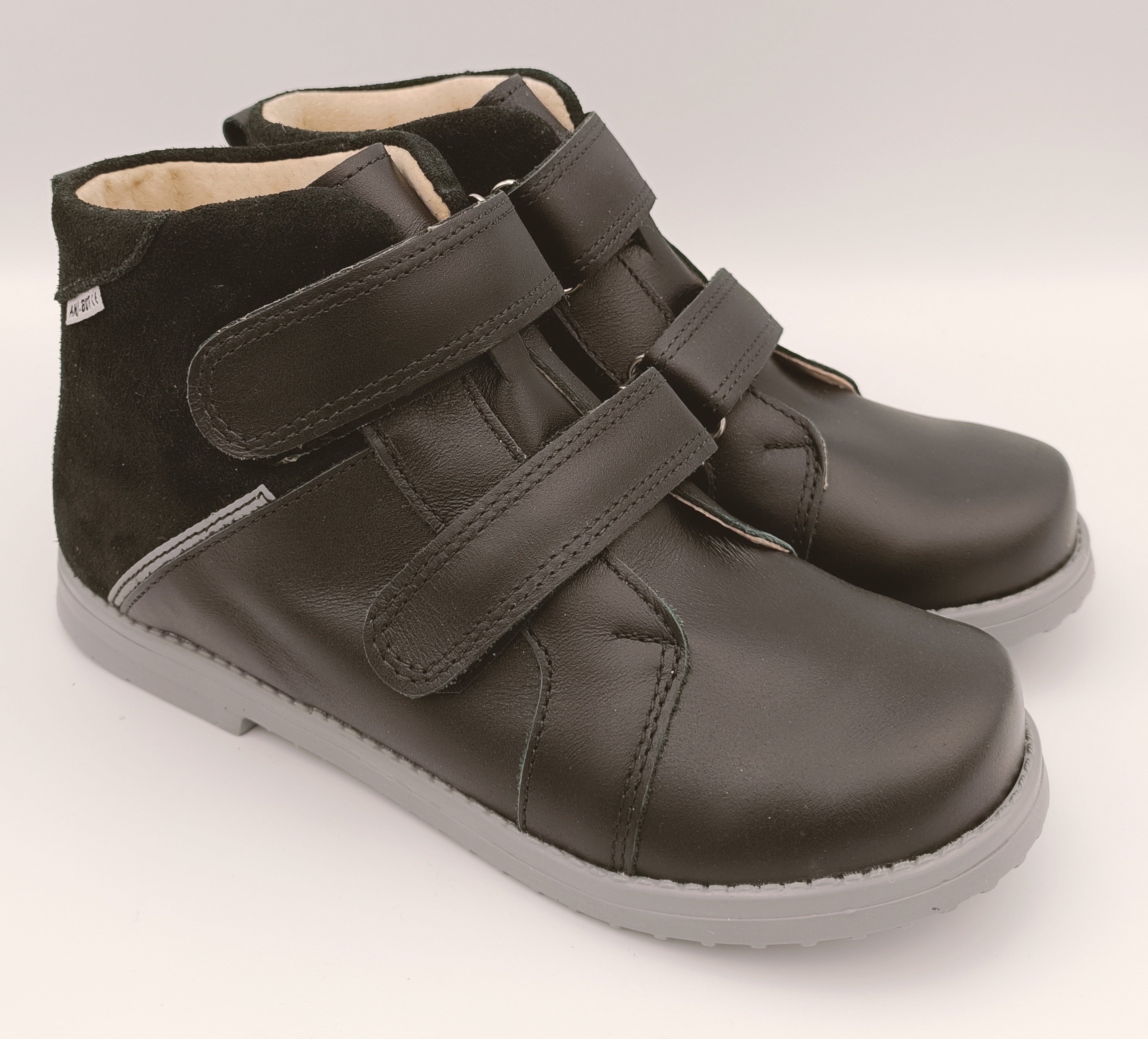 Ani-But boys prophylactic boots with Thomas heel /Black 233_3633.jpg