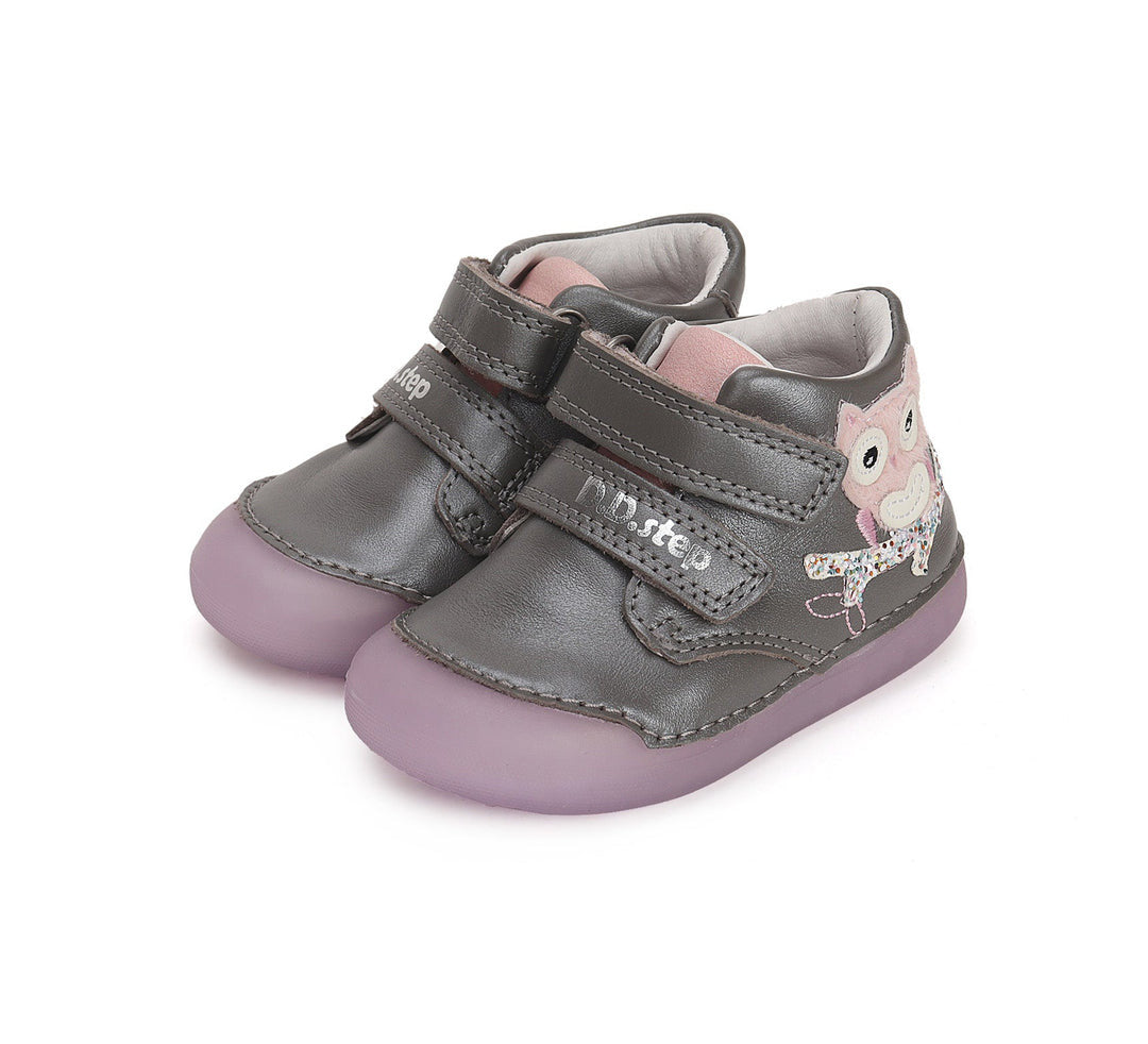 D.D.step girls leather/ first steps/ glow in dark/ Dark Grey S066-42820A_4063.jpg