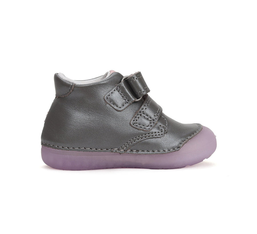 D.D.step girls leather/ first steps/ glow in dark/ Dark Grey S066-42820A_4069.jpg