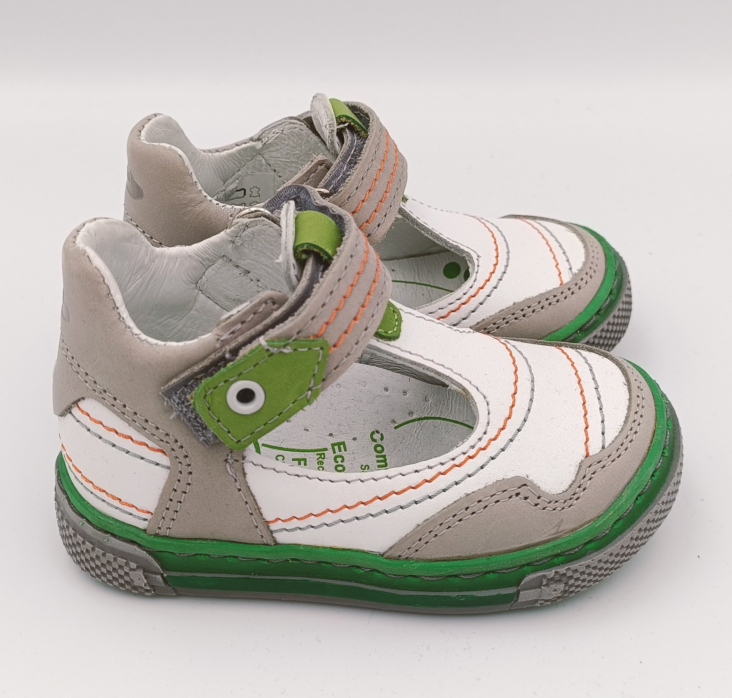 RenBut Boys leather sandals in White/Green_3843.jpg