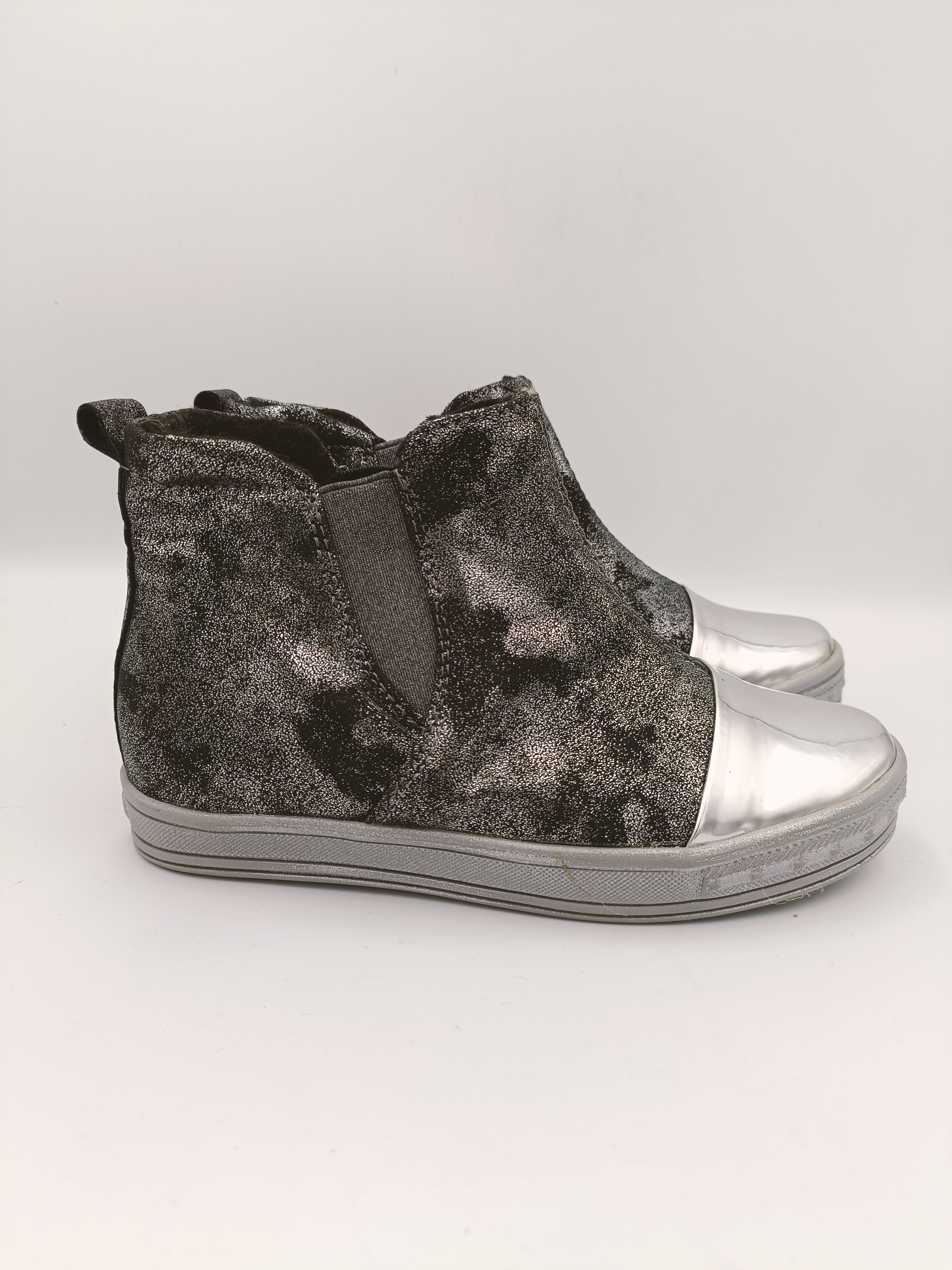 Kornecki girls winter leather boots with fur inside, colour black - silver