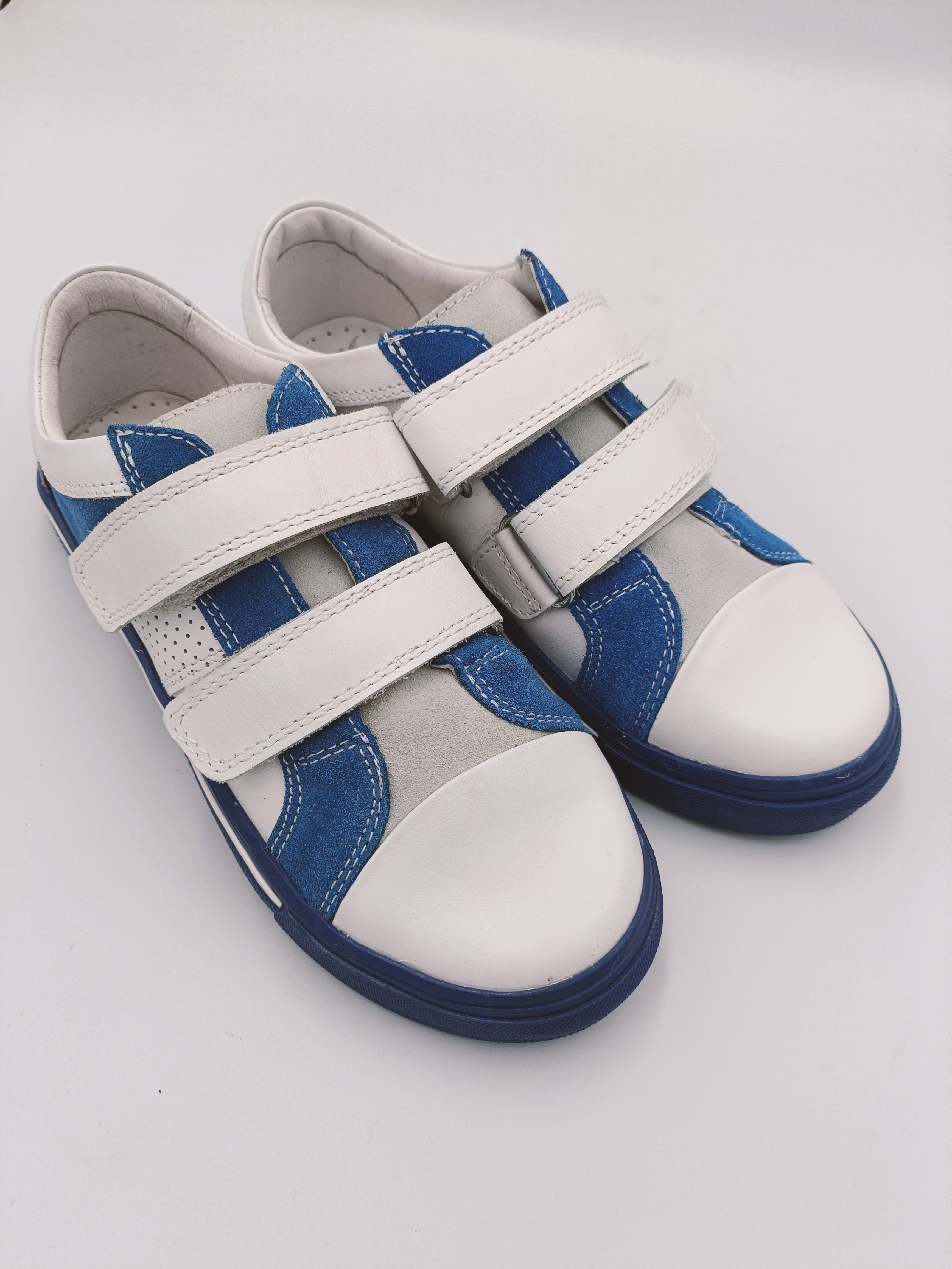 Bartek prophylactic boys shoes with ARCH SUPPORT /White, blue 18607