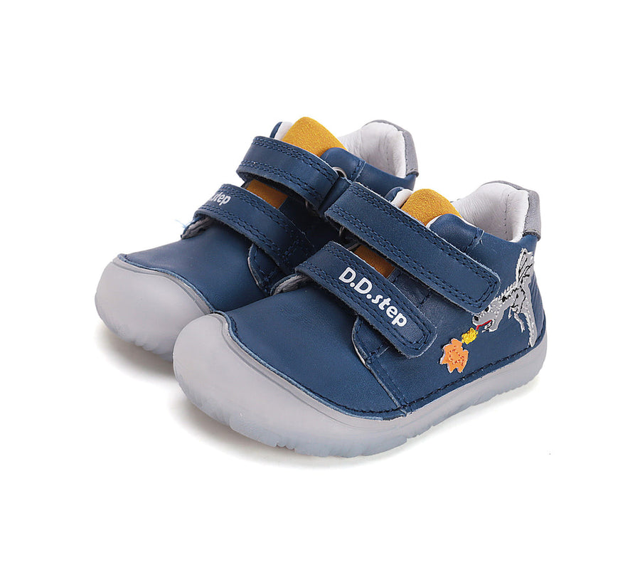 D.D.step boys / first steps/leather shoes with Dragon detail in Bermuda Blue (S073-51696A)