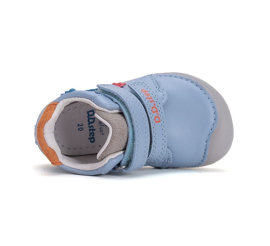 D.D.step boys / first steps/ barefoot leather shoes with Dragon detail in Sky Blue (S073-51696)