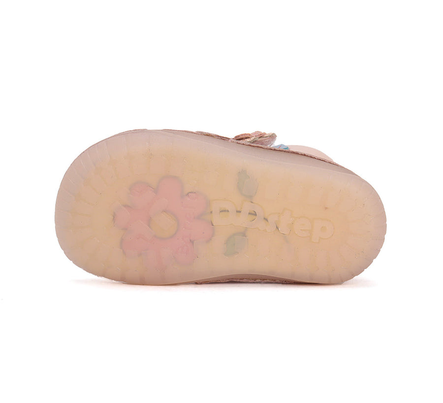 D.D.step girls barefoot/ first steps/ flower detail/ Light pink S070-51171