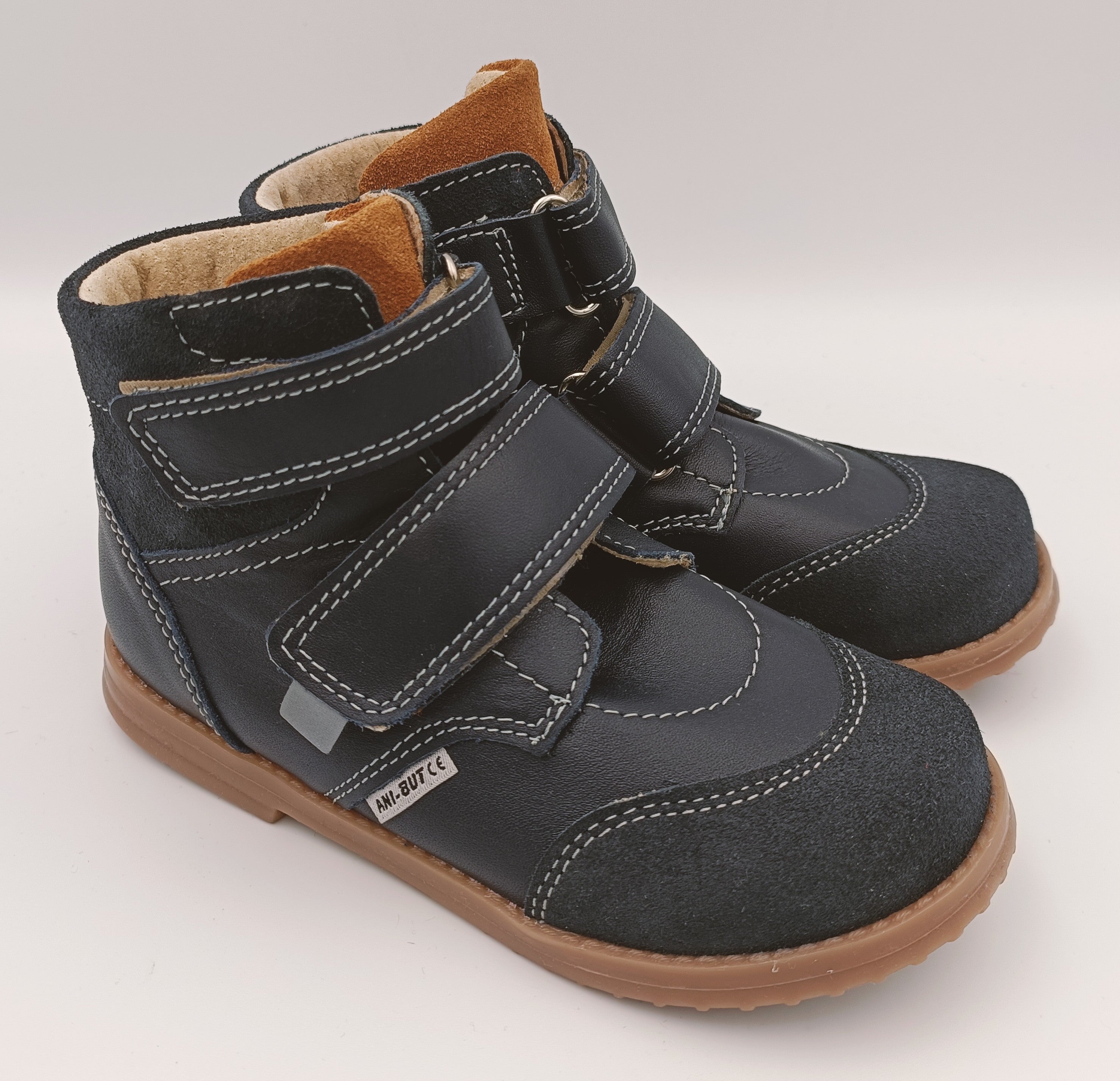 Ani-But boys prophylactic boots with Thomas heel /Navy 209_3626.jpg