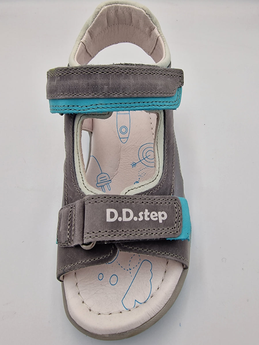 D.D.step boys leather reflective sandals /Grey AC290-552AL