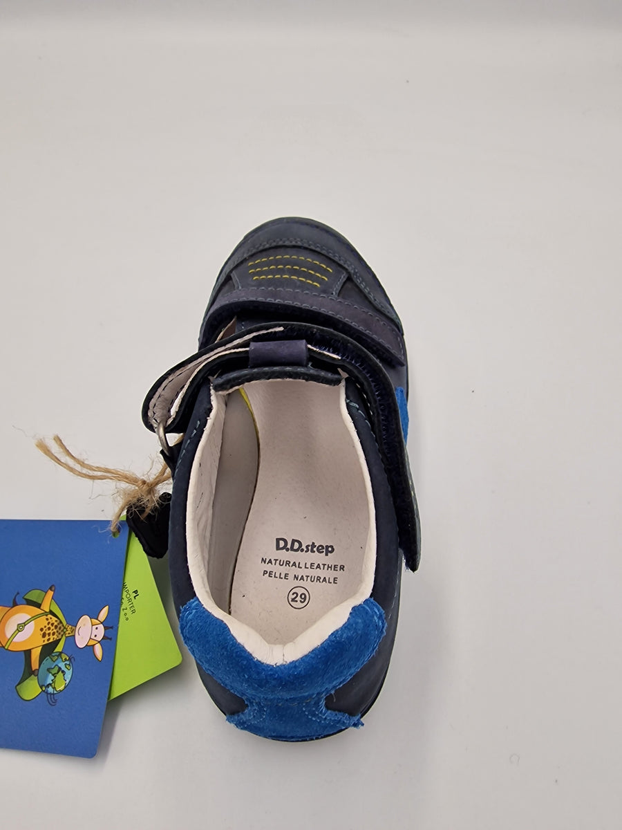 D.D.step boys leather sandals/royal blue H078-361M