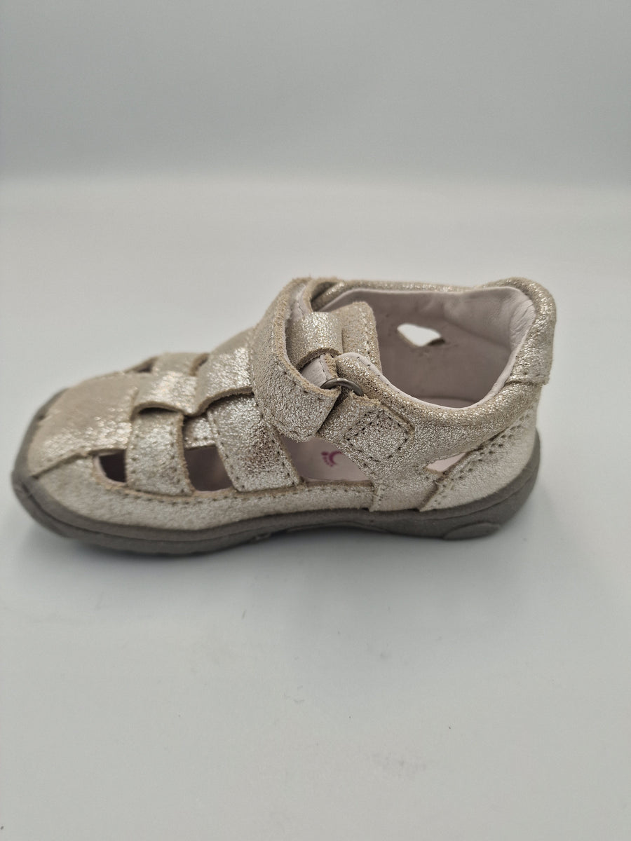 D.D.step girls barefoot leather sandals /Silver G077-360A