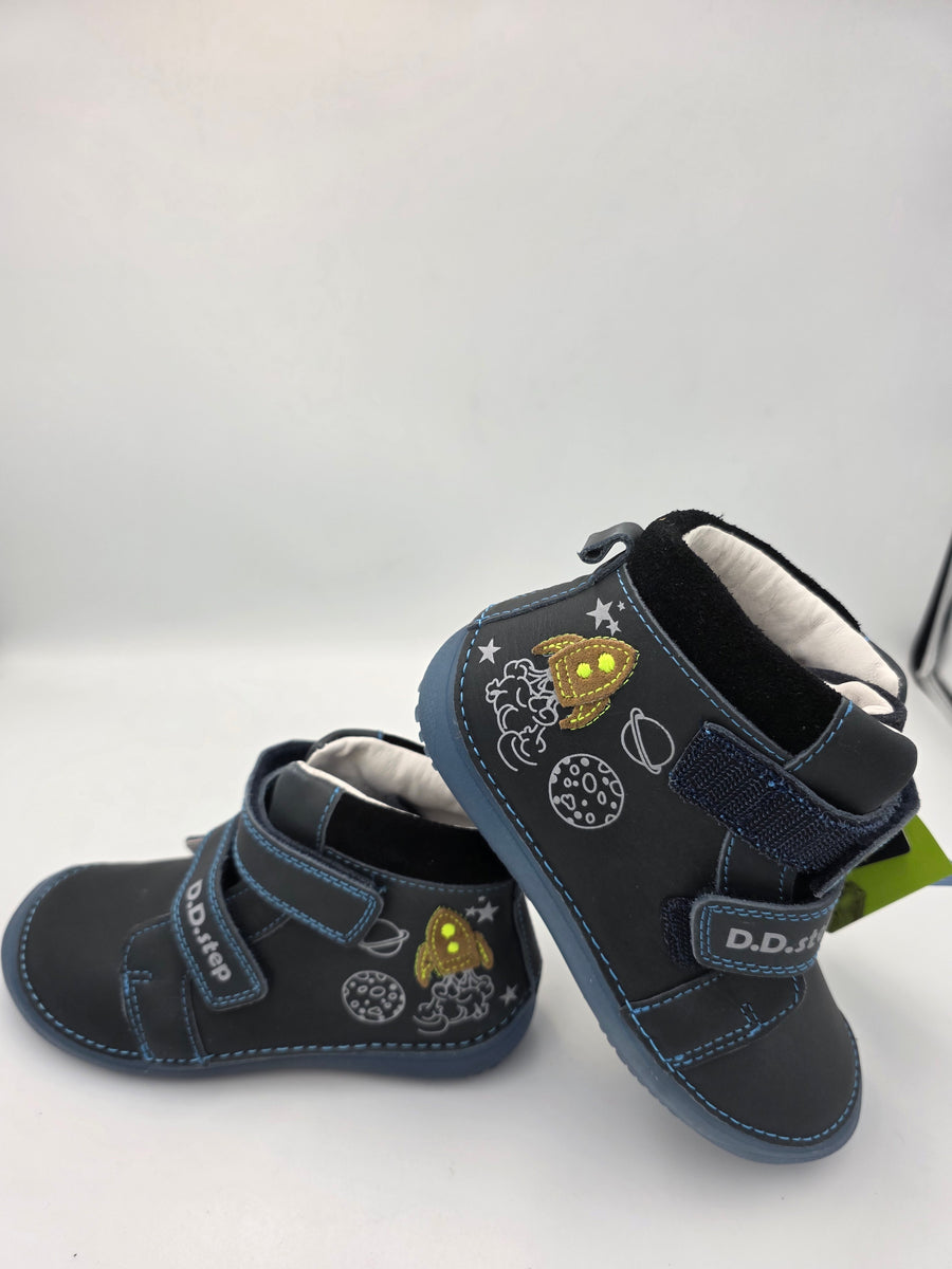 D.D.step Boy's Barefoot Boots/ warm lining/ leather/ Autumn- Winter/ A063-42719M Royal Blue Glow in the Dark