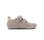 D.D.Step Girl Barefoot Shoes in cream colour / (S063-62567BM)