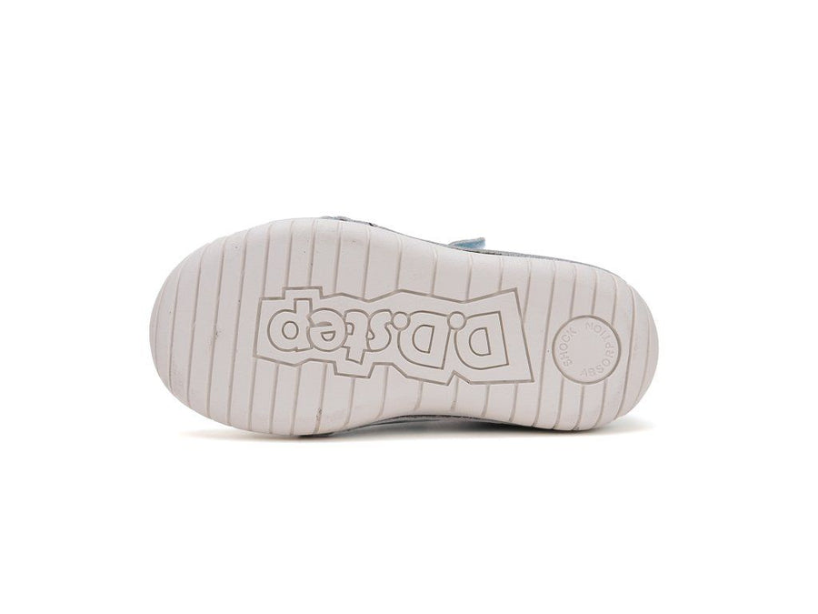 D.D.Steps Barefoot Boy's Leather Low Shoes Sky Blue/Sun Reactive(S050-51525A)