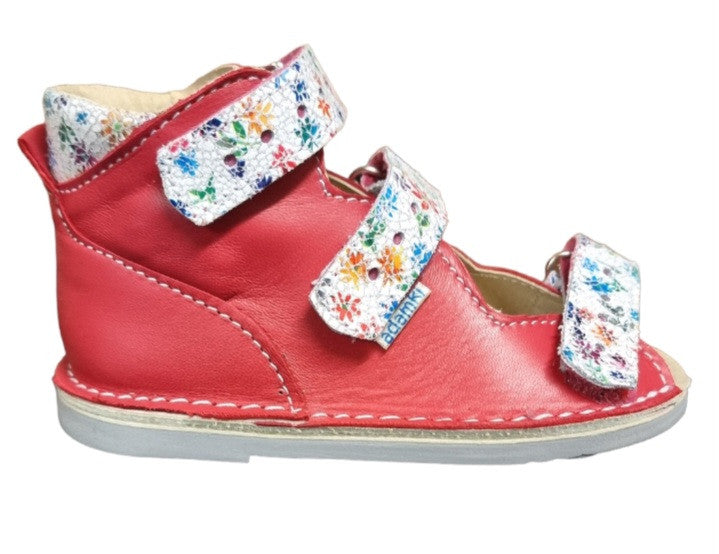 Adamki prophylactic sandals with Thomas heel_1560.jpg