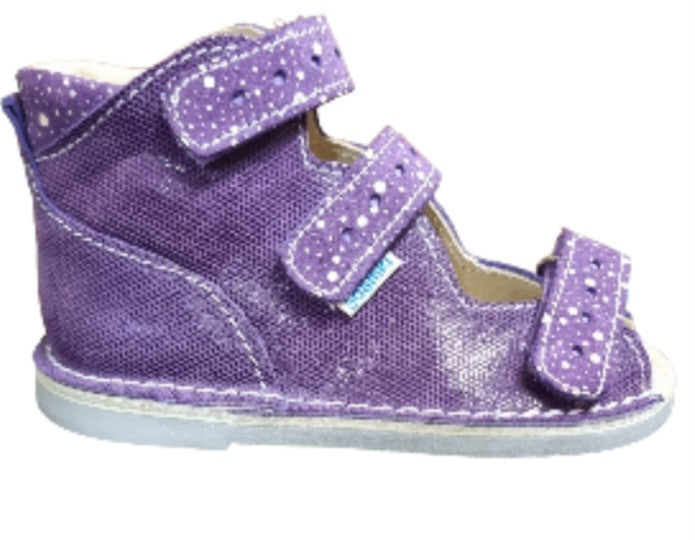 Adamki prophylactic sandals with Thomas heel_1564.jpg