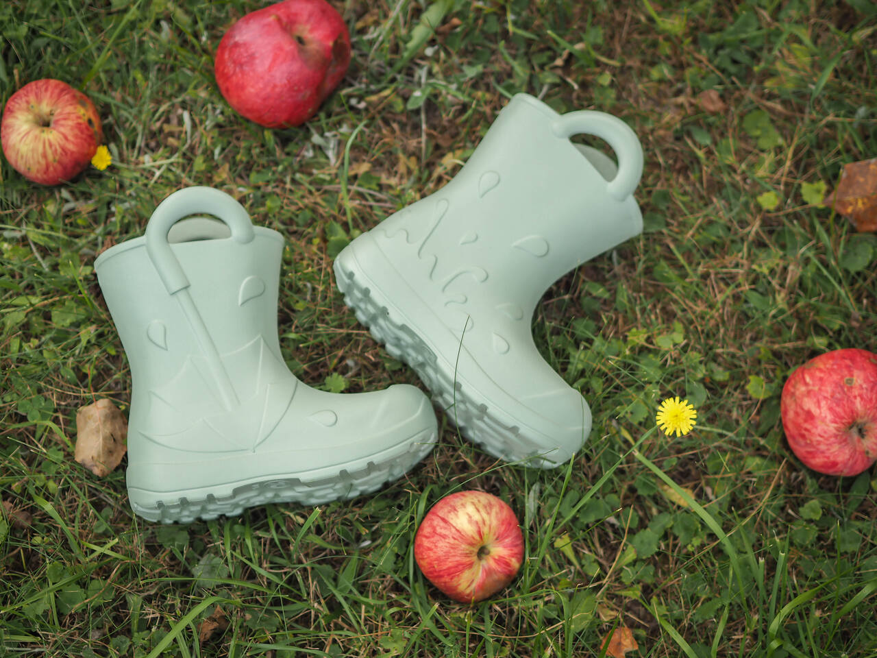 Camminare Wellies/ Lightweight/ splash with removable liner/ handles/ Olive color
