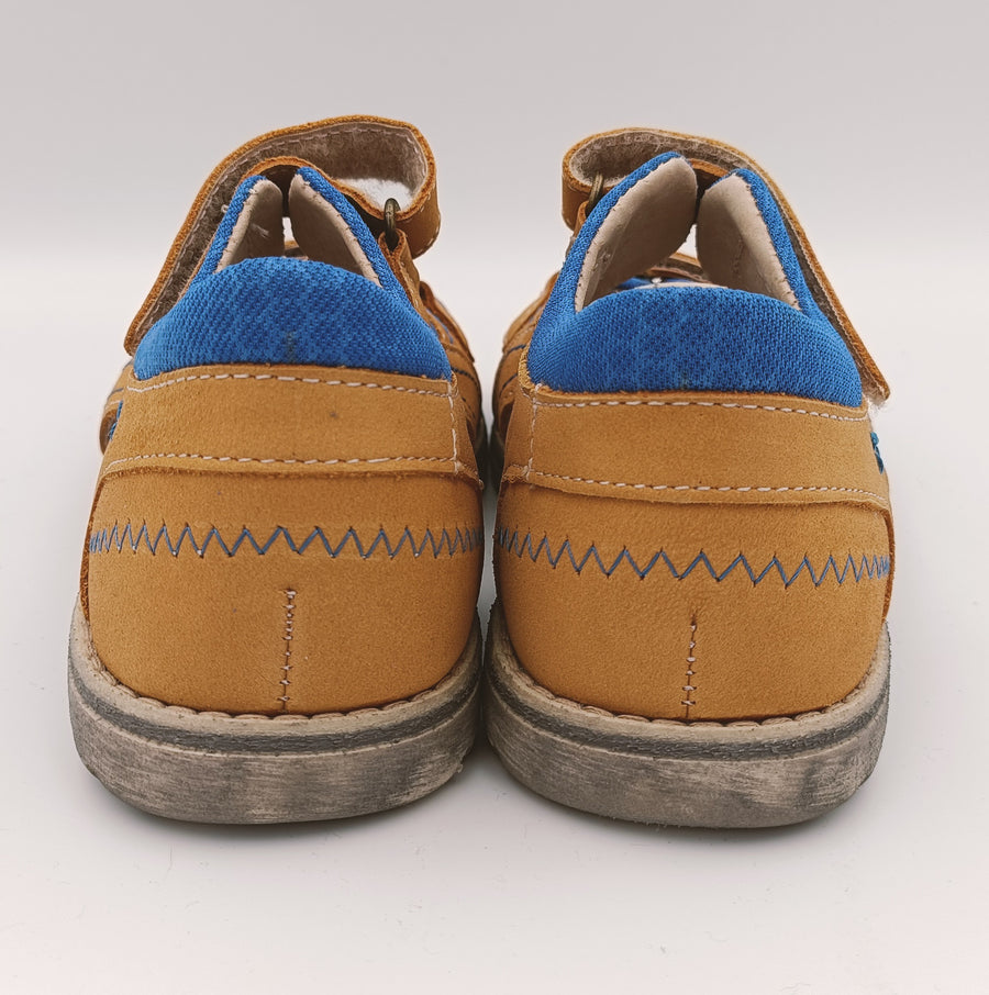 RenBut Boys leather sandals in Honey/Blue_3828.jpg