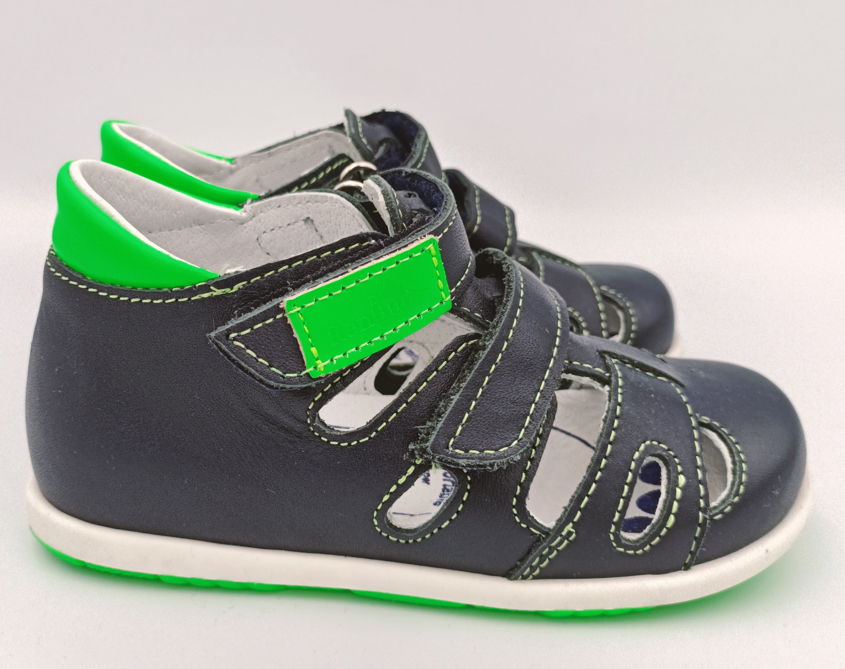 RenBut Boys leather sandals in Navy/Bright Green_3822.jpg