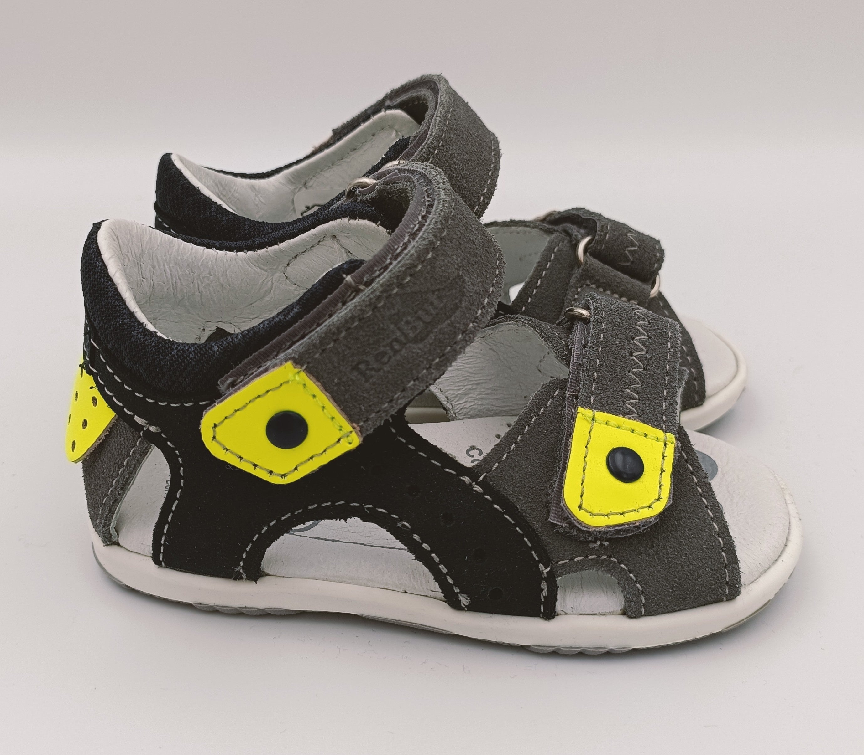 RenBut Boys leather sandals in Navy/Grey/Bright Yellow_3785.jpg