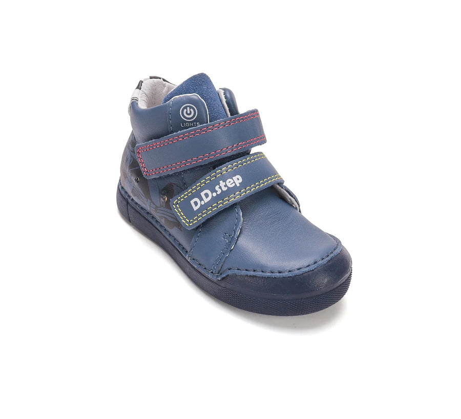 D.D.step Boy Led light ankle boots (A068-62454A)