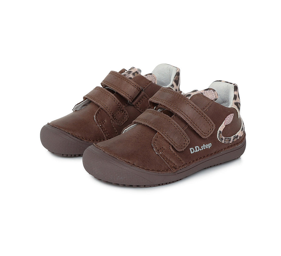 D.D.step girls barefoot leather shoes /Chocolate S063-395CM_2309.jpg