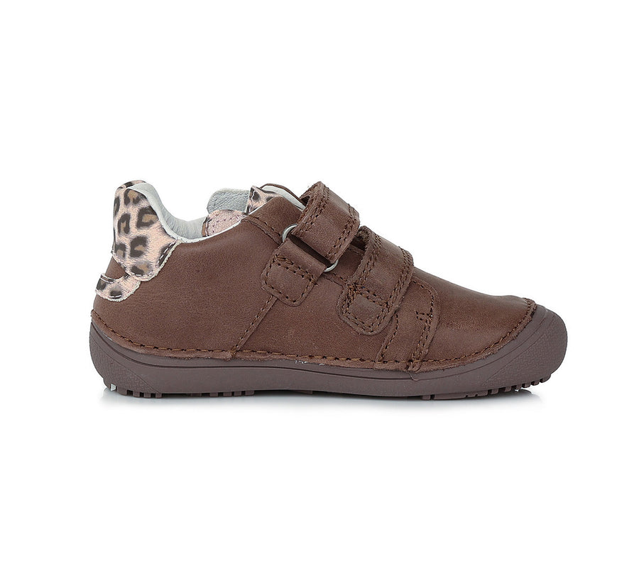 D.D.step girls barefoot leather shoes /Chocolate S063-395CM_2313.jpg