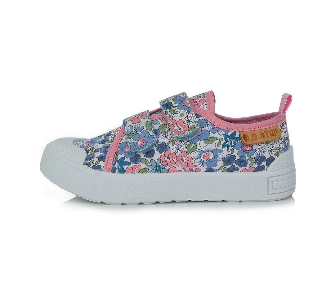 D.D.step Girls canvas shoe in sky blue colour_198.jpg