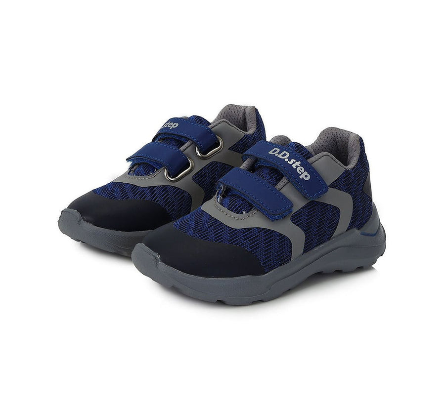 D.D.step boys navy sneakers F061-383AM_1643.jpg