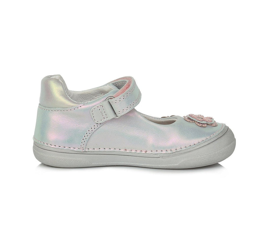 D.D.step girls leather Ballerinas in Silver, flower detail H078-177BM_109.jpg
