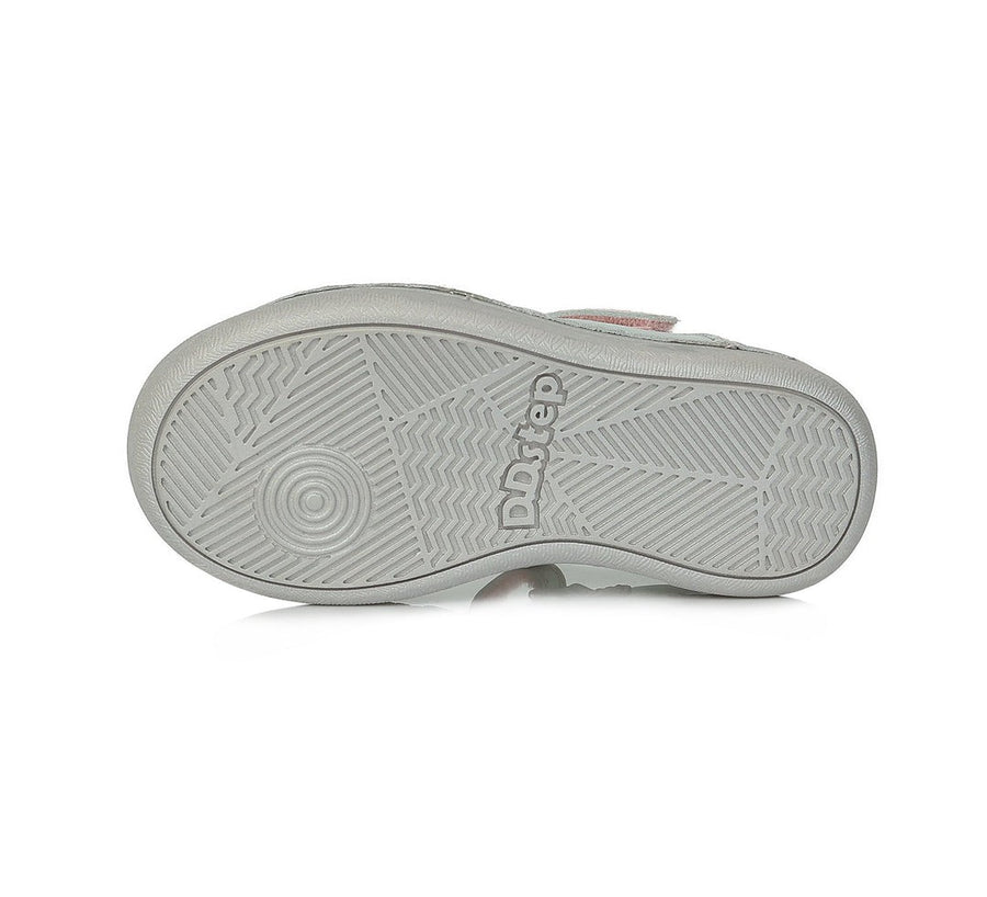 D.D.step girls leather Ballerinas in Silver, flower detail H078-177BM_111.jpg