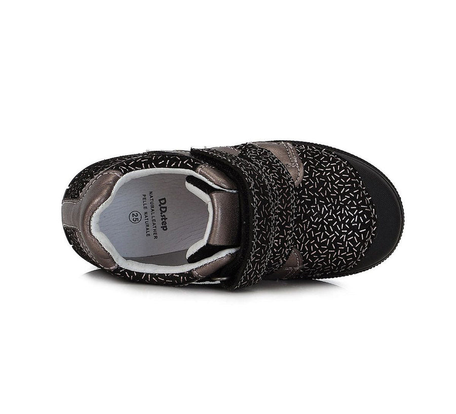 D.D.step girls leather shoes S049-382AM_1499.jpg