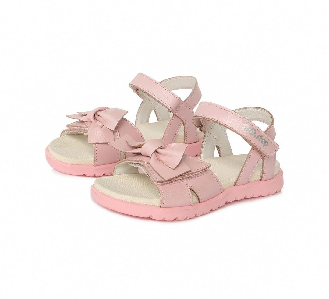 D.D.step girls leather sandals /Daisy Pink AC055-84_435.jpg