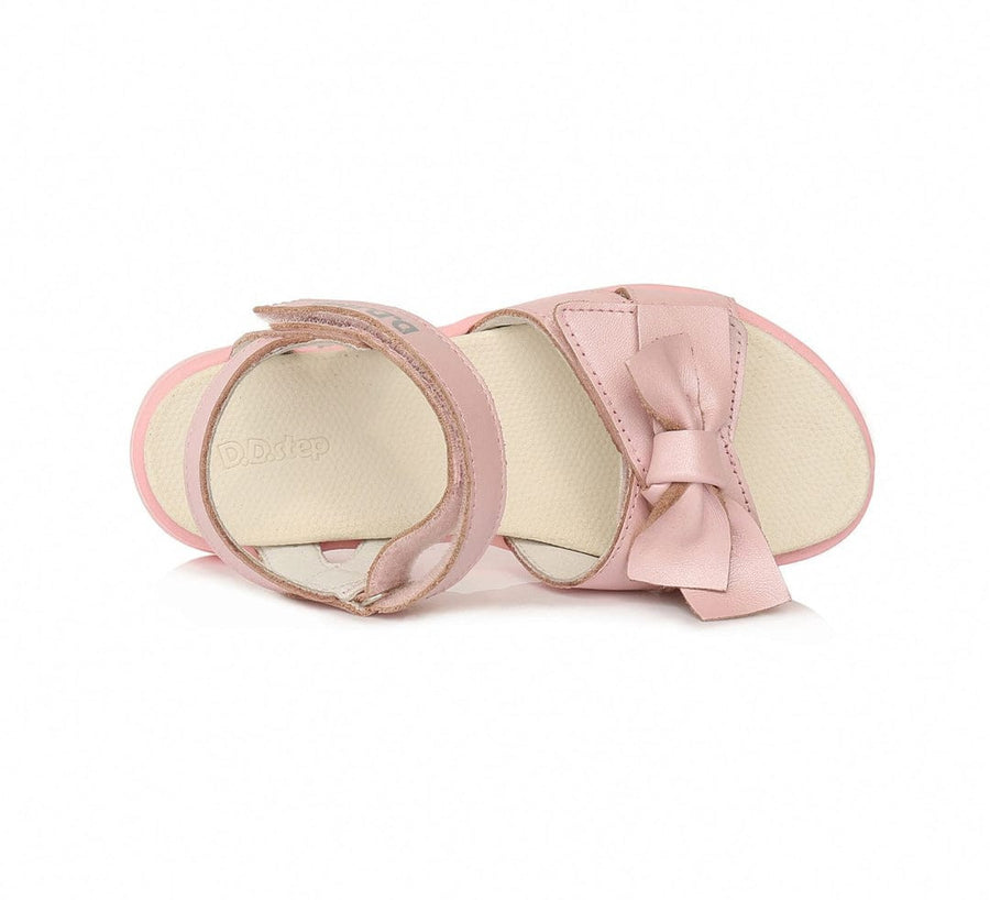D.D.step girls leather sandals /Daisy Pink AC055-84_439.jpg