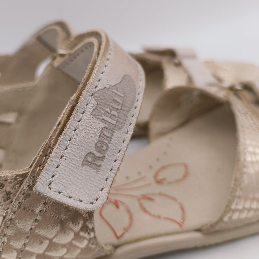 RenBut Girls leather sandals in Beige/ Golden_3849.jpg