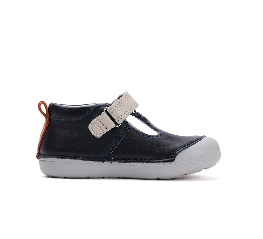 D.D.step boys leather/ barefoot/ first steps sandals/Black/Crocodile (H066-51978A)