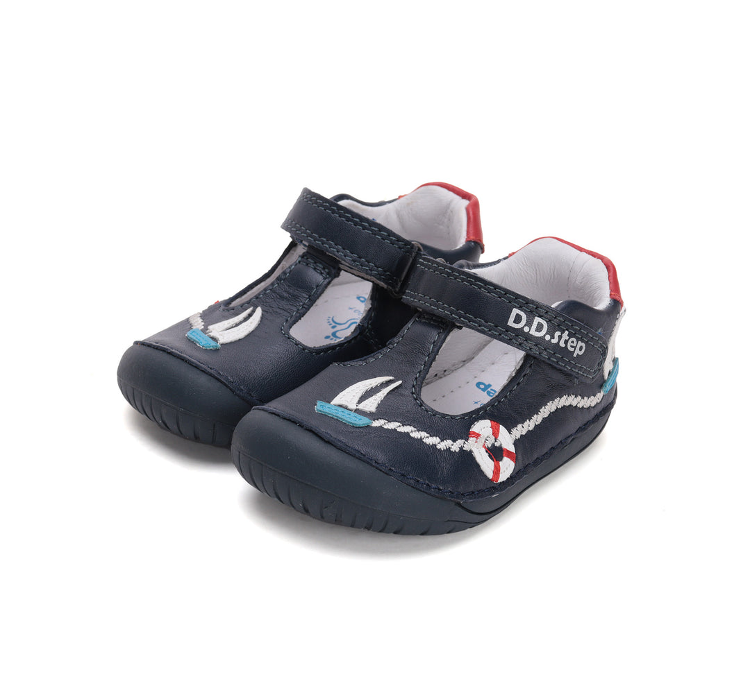 D.D.step boys leather/ barefoot/ first steps sandals/Black (H070-51434)