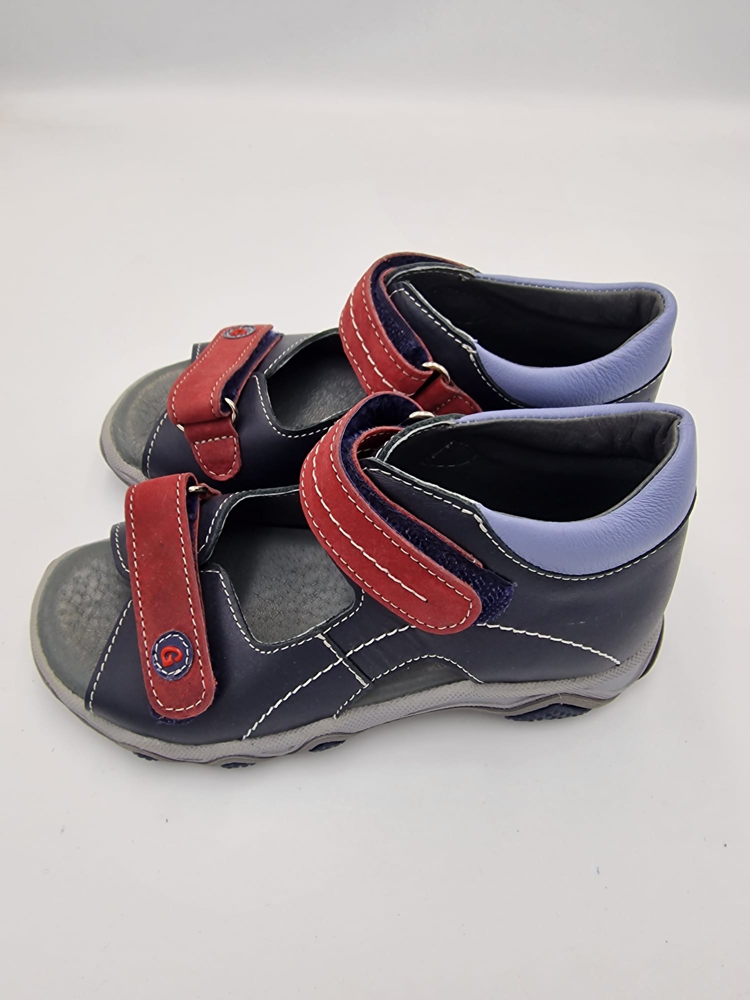 Gaspar boys sandal with arch support Czarny (04537)