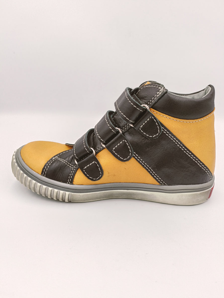 Gaspar boys leather boots with ARCH SUPPORT /Yellow, black 102/06