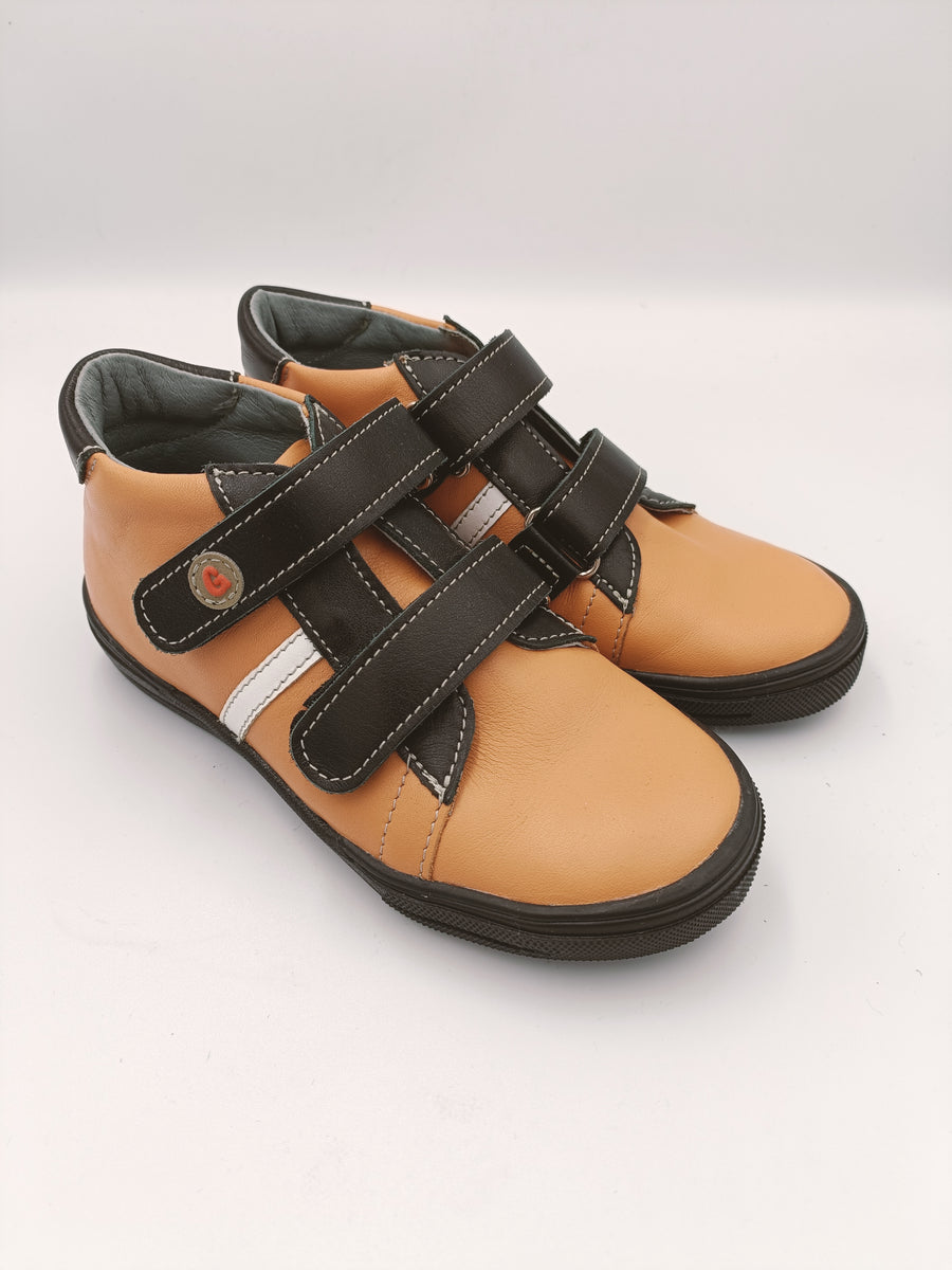 Gaspar boys leather shoes with ARCH SUPPORT /Yellow, black 107/06