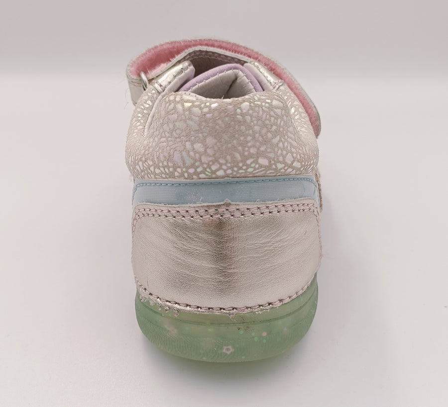 D.D.step Girls leather shoes in Golden colour /S078-343BM /HEART DETAILS