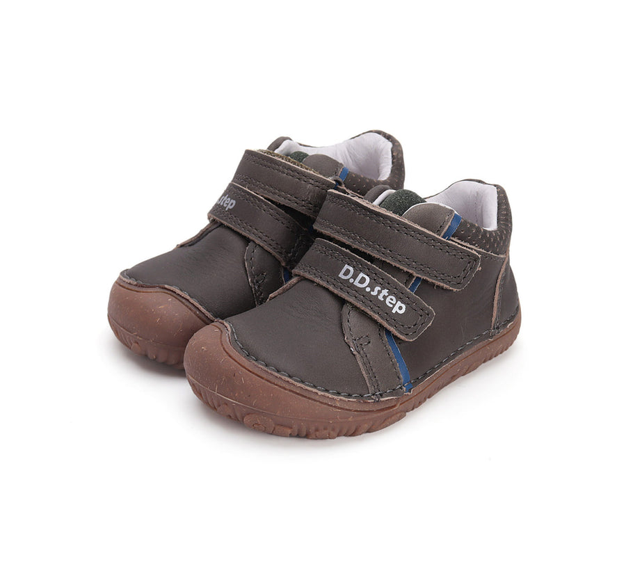 D.D.step boys barefoot leather shoes / water-repellence/ S073-42466AM Dark Grey