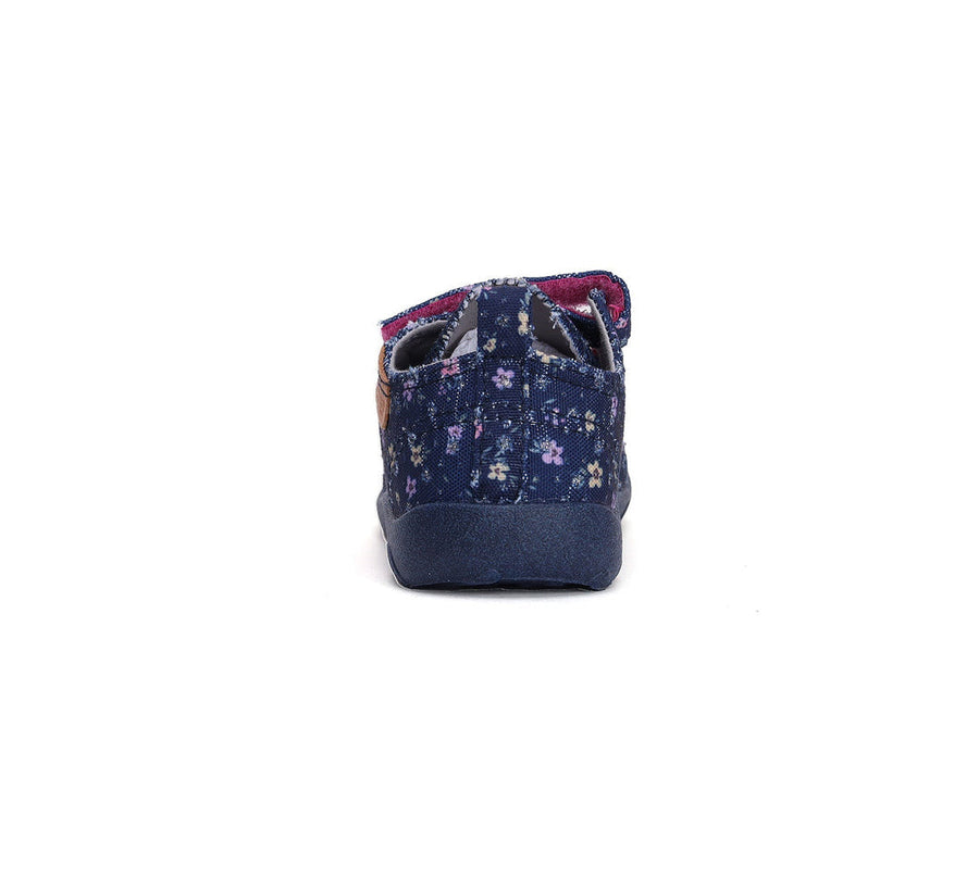 D.D.step girls barefoot/ water-repellence/canvas/ NavyC086-42126B_3986.jpg