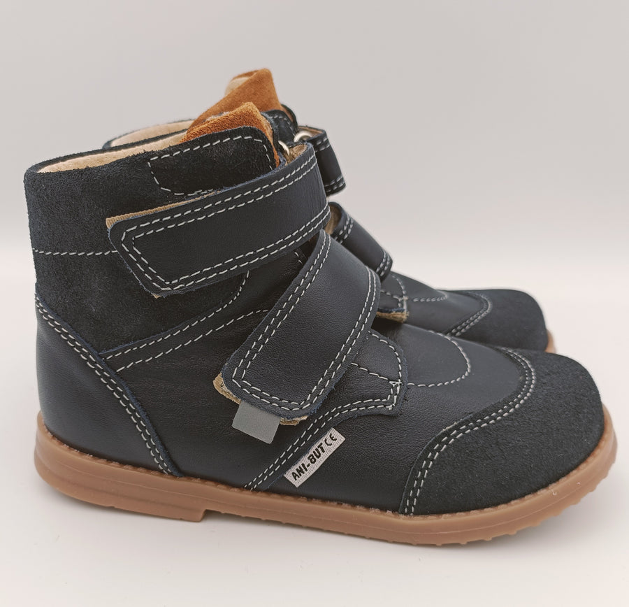 Ani-But boys prophylactic boots with Thomas heel /Navy 209_3628.jpg