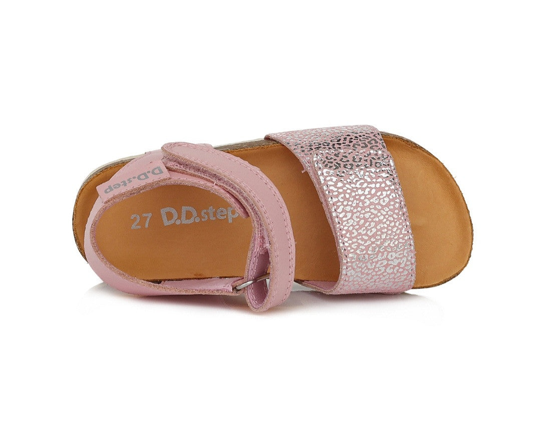 D.D.step girls leather sandals /Pink AC051-741L_548.jpg