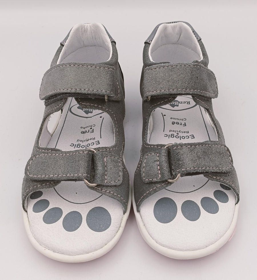RenBut Girls leather sandals in Grey Glitter/ Pink heart detail_3814.jpg