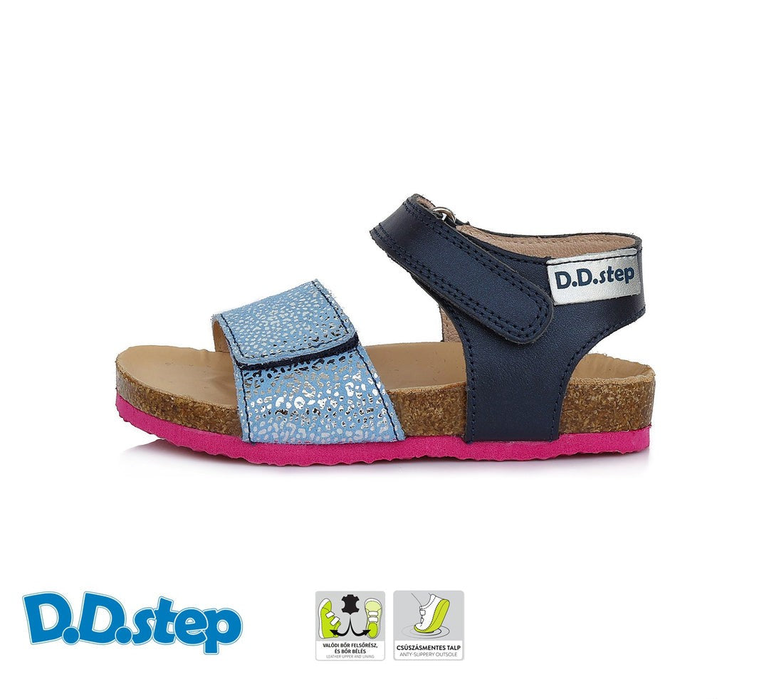D.D.step girls leather sandals /Royal Blue AC051-741AM_31.jpg