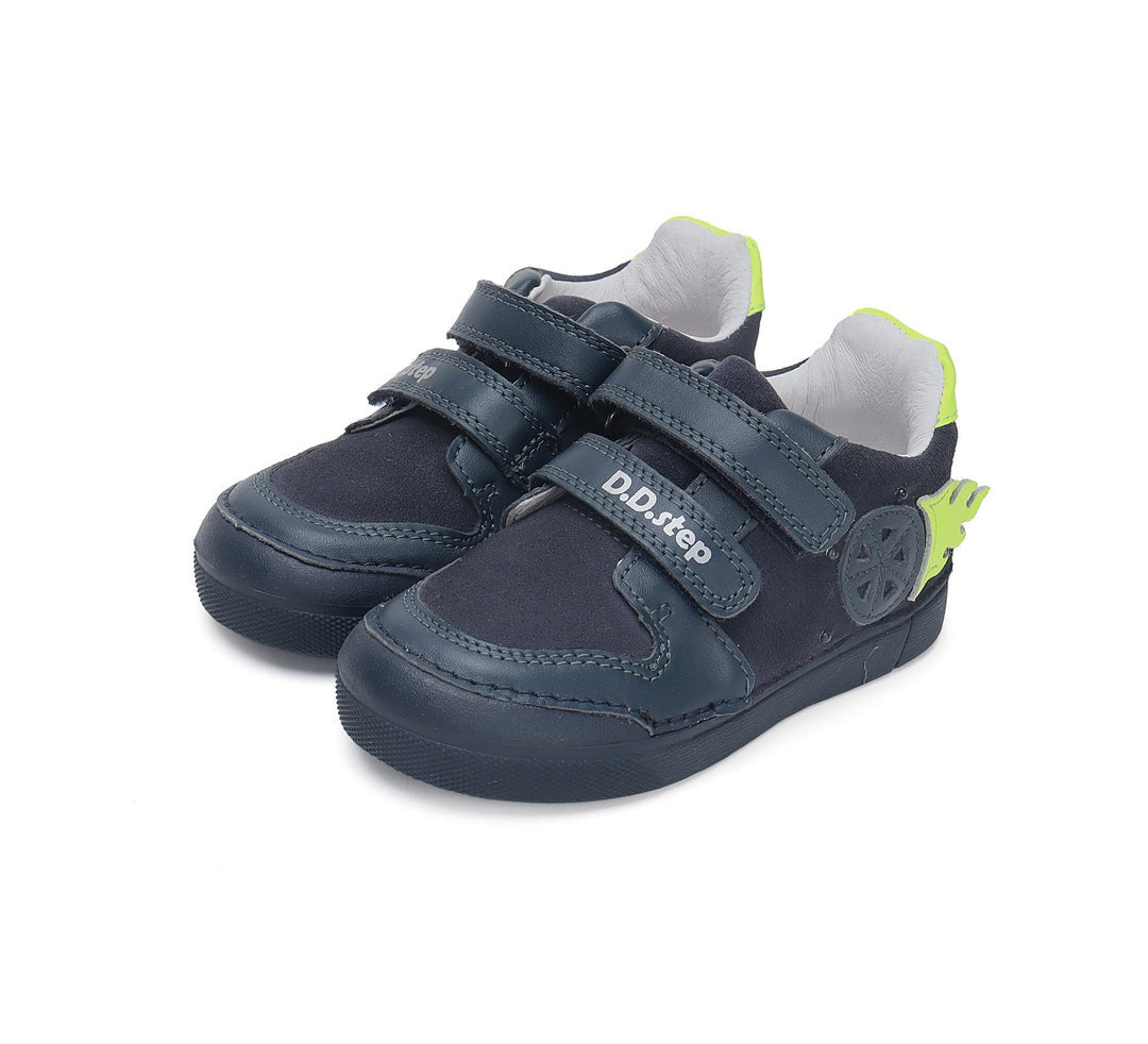 D.D.step boys leather/ LED lights shoes/ S068-42389A_4015.jpg