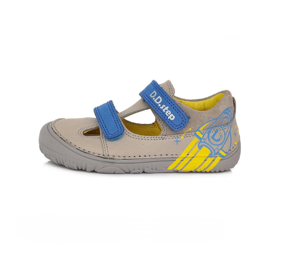 D.D.step boys leather/ barefoot/ cream sandals  H073-23A_3425.jpg
