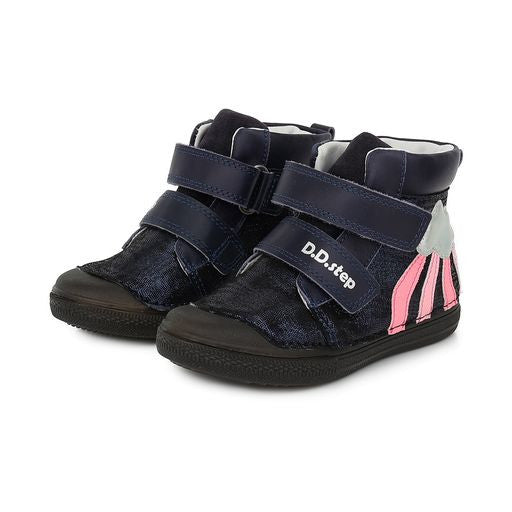 D.D.step girls leather boots /glow in the dark A049-374_1539.jpg